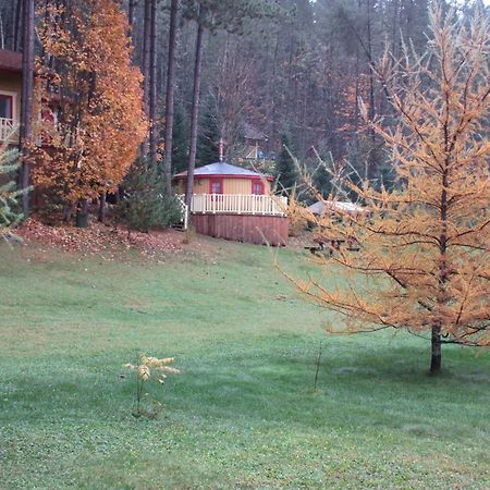 La Maison Sous Les Arbres Saint Roch de Mekinac Eksteriør bilde