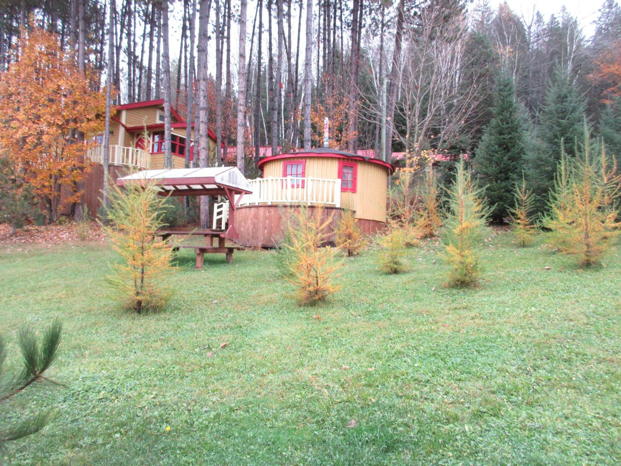 La Maison Sous Les Arbres Saint Roch de Mekinac Eksteriør bilde